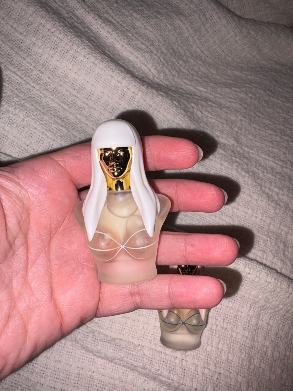 Nicki Minaj Women Mini Fragrance Bottles - Black, White, Pink - Picture 4 of 9